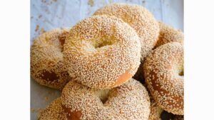 לחמניות בייגל הכי טעימות ורכות שיש